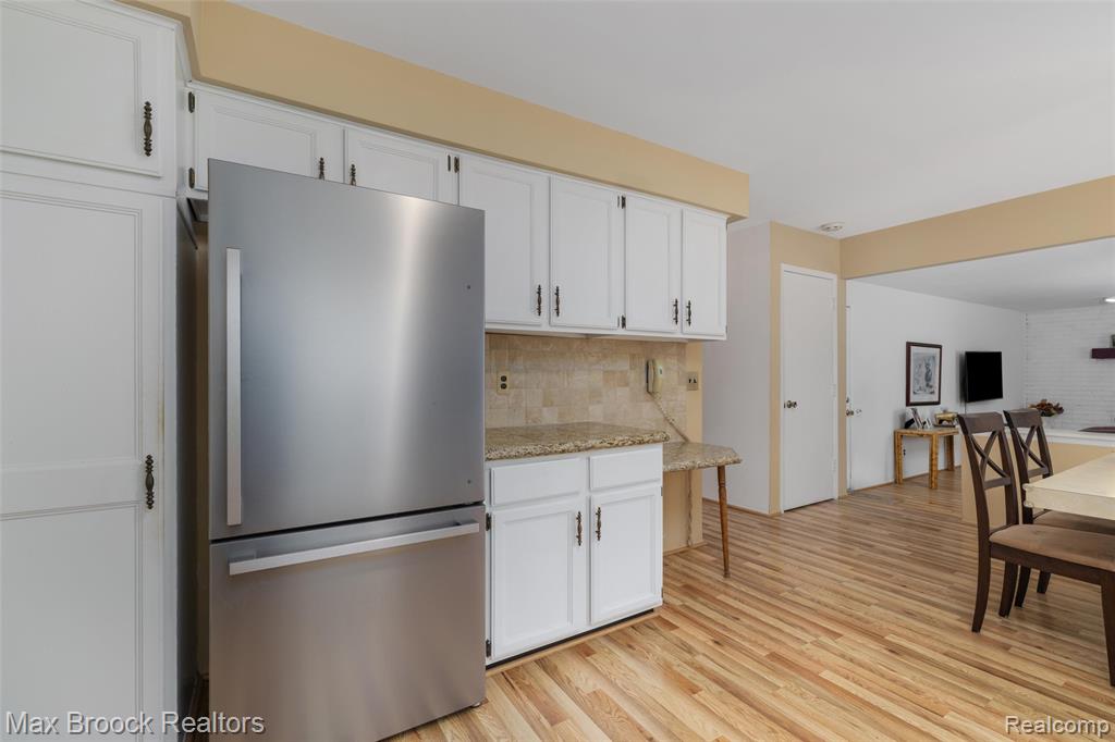 5495 Kingsfield Drive, West Bloomfield, MI — Photo 14