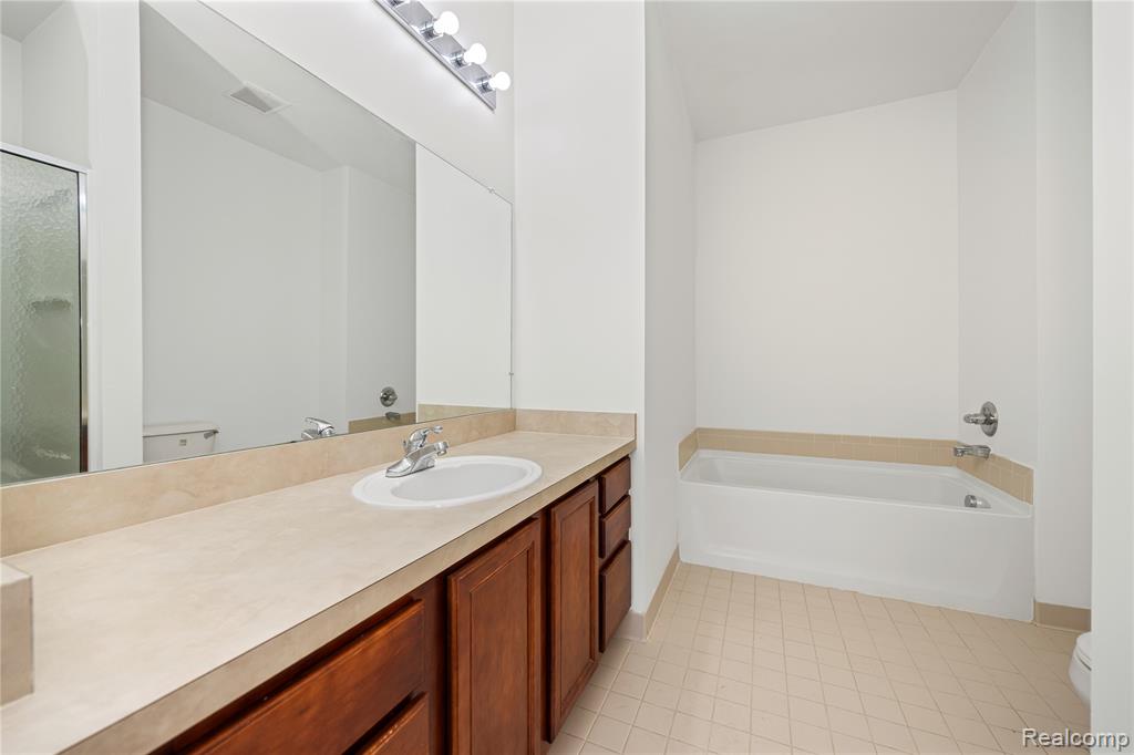 43450 Pendleton Circle, Sterling Heights, MI 48313 — Photo 19