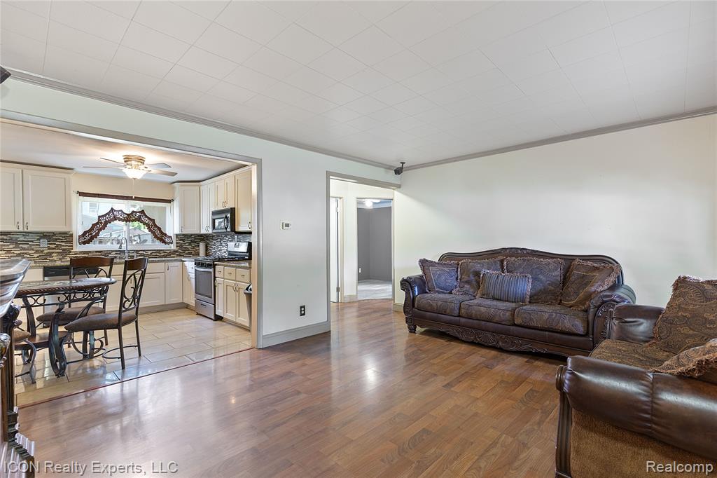 4460 Culver Street, Dearborn Heights, MI 48125 — Photo 8