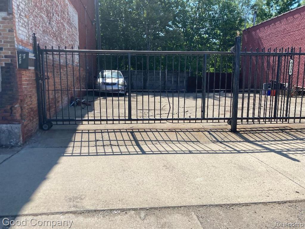 6338 Gratiot Avenue, Detroit, MI 48207 — Photo 2