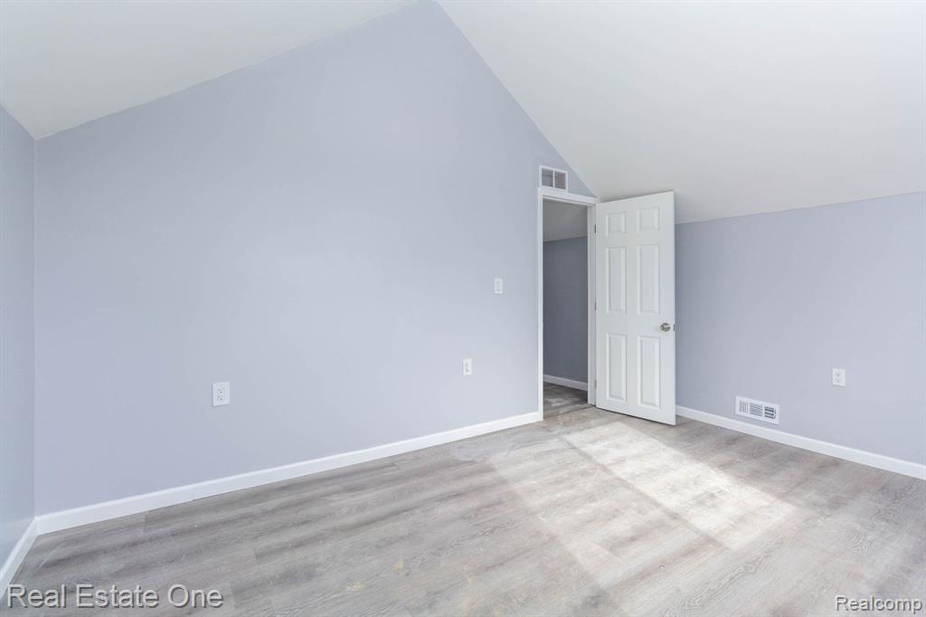 8704 Smart Street, Detroit, MI 48210 — Photo 16