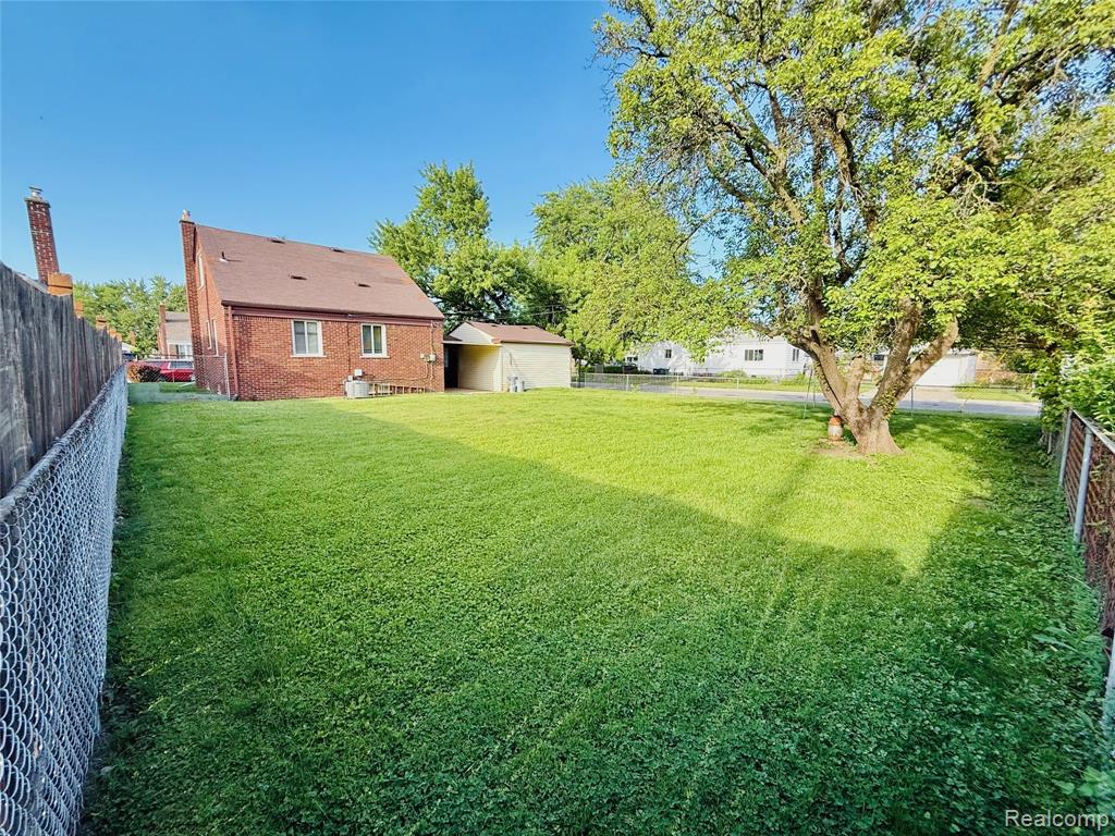 2203 White Avenue, Lincoln Park, MI 48146 — Photo 35