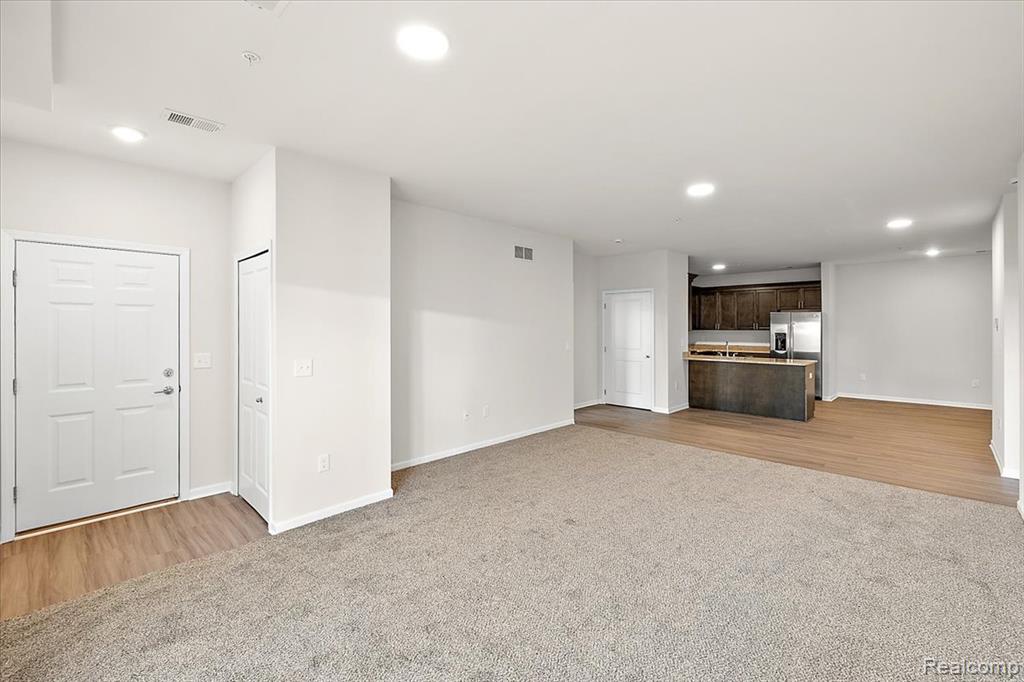 8280 Heywood Circle, 2, Sterling Heights, MI 48312 — Photo 15