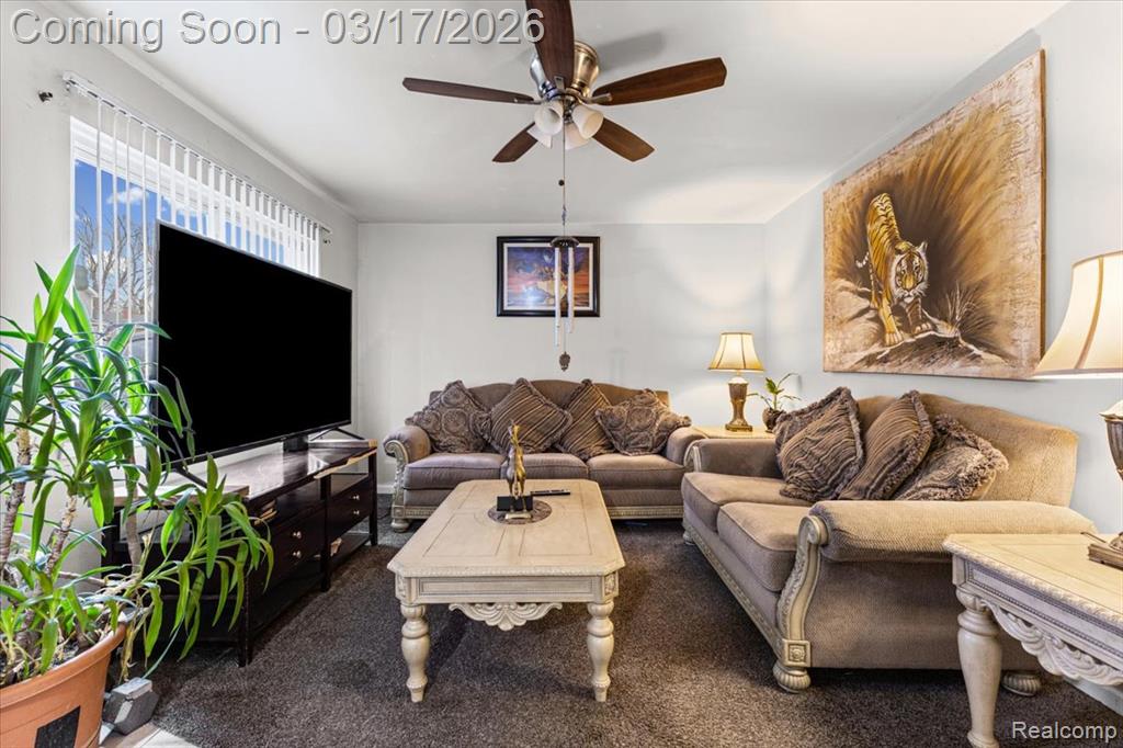 825 Robinwood Street, Pontiac, MI 48340 — Photo 5