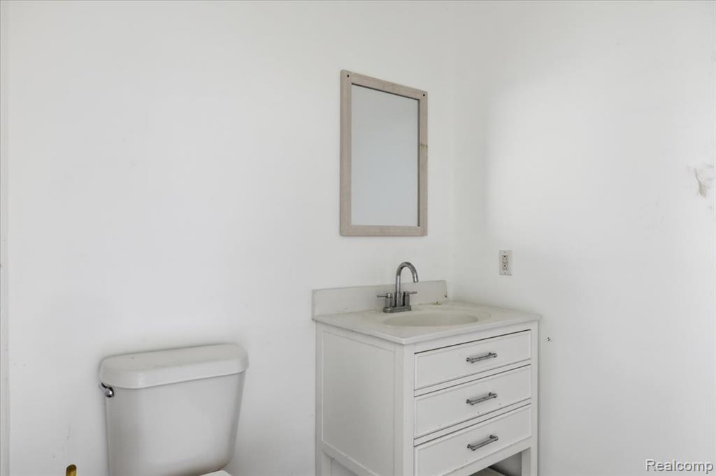 4718 Davison Road, Lapeer, MI 48446 — Photo 18