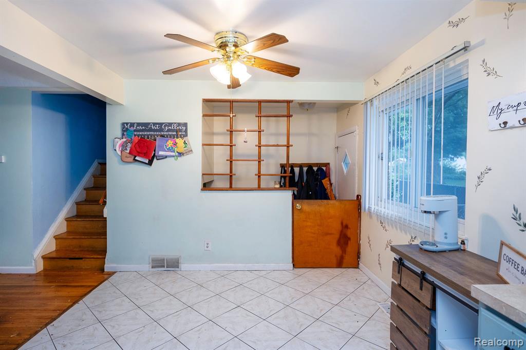 3979 ACADEMY Street, Dearborn Heights, MI 48125 — Photo 10