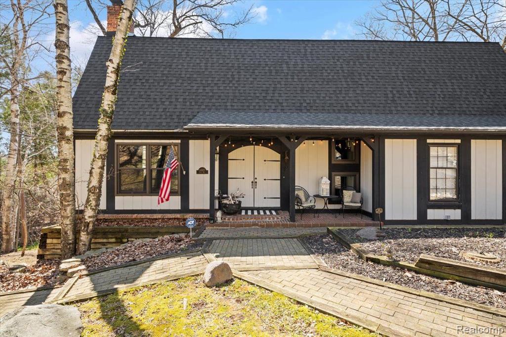 6885 DEERHILL Drive, Clarkston, MI — Photo 6