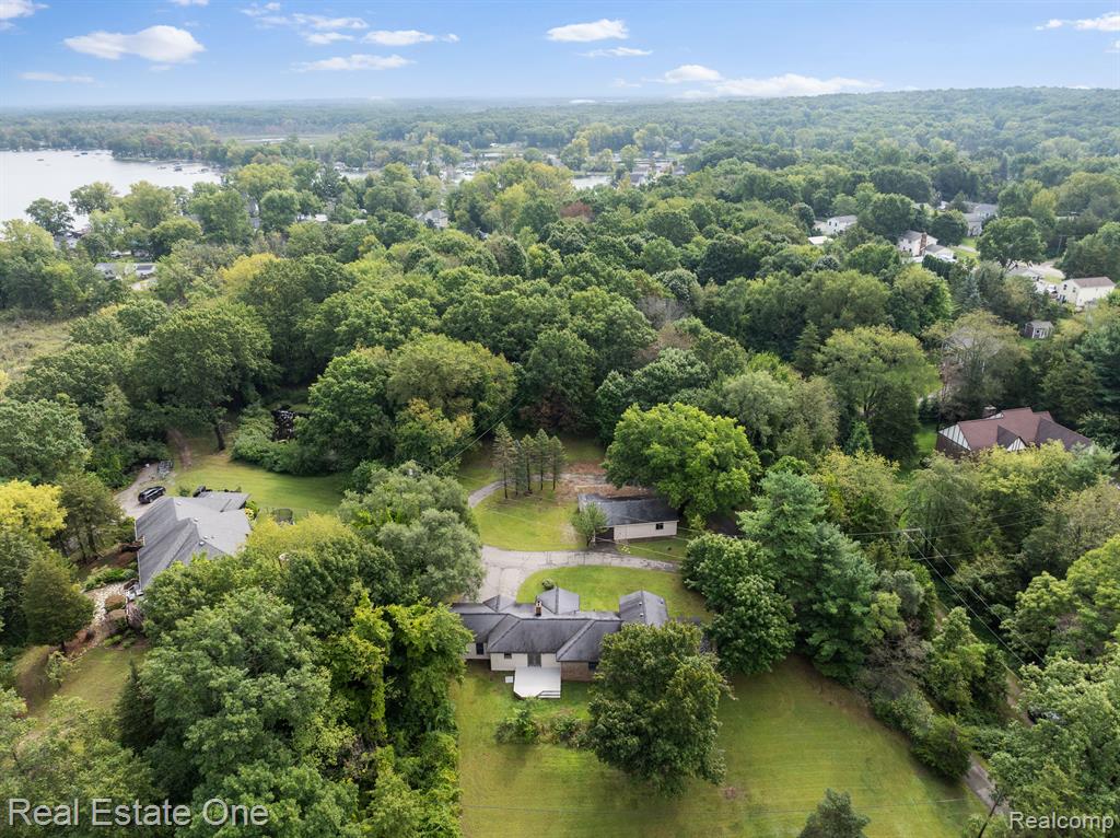 8771 HAMBURG Road, Brighton, MI 48116 — Photo 2