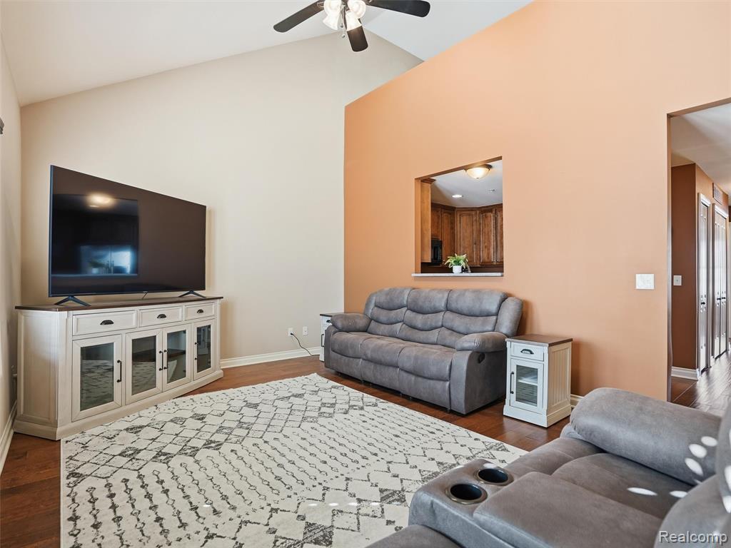 53731 Champlain Street, Macomb, MI 48042 — Photo 5
