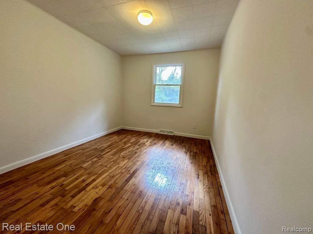 7025 Coldwater Road, Flushing, MI 48433 — Photo 17