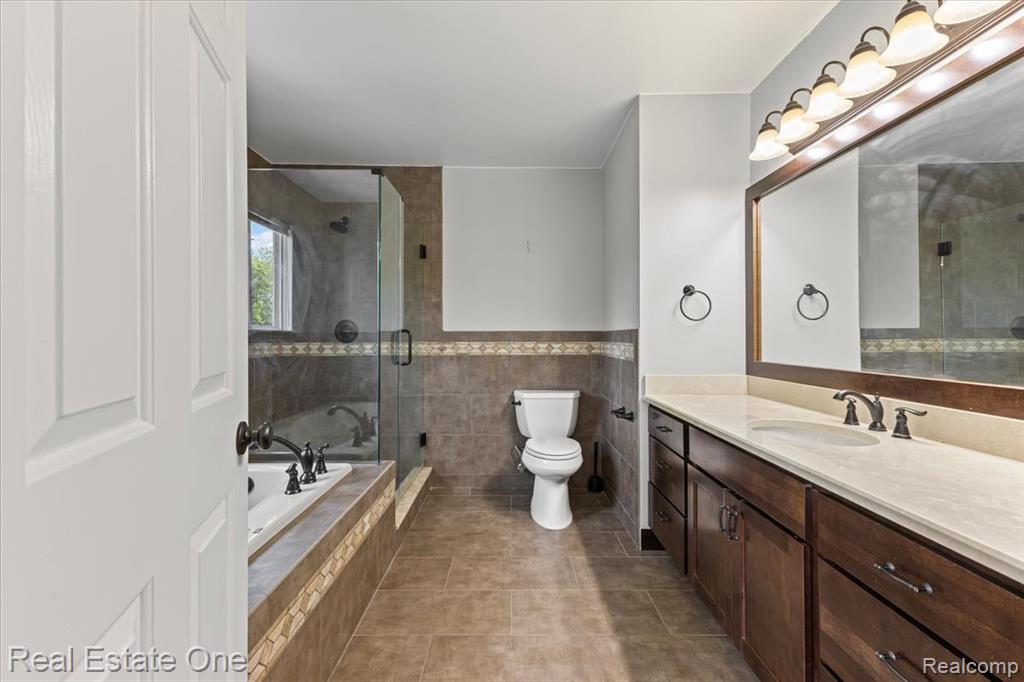 415 Evaline Drive, Troy, MI 48085 — Photo 15