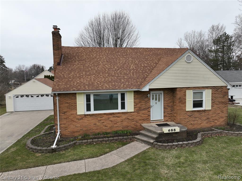 688 New Hampshire Avenue, Marysville, MI 48040 — Photo 4