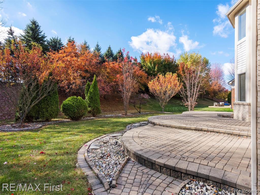 8564 Washington Woods Drive, Washington, MI — Photo 39