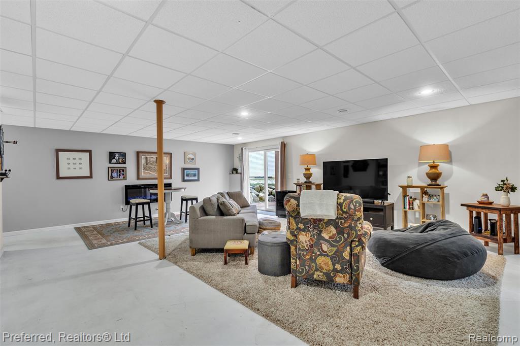 77 Sedum, Howell, MI 48843 — Photo 33