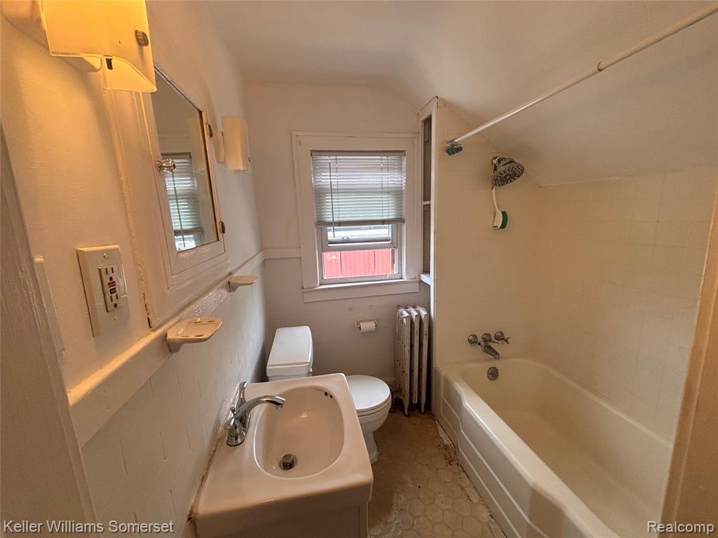 963 E Hayes Avenue, Hazel Park, MI 48030 — Photo 9