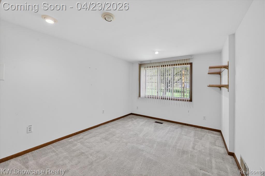 1584 Chanticlair Circle, Wixom, MI 48393 — Photo 19