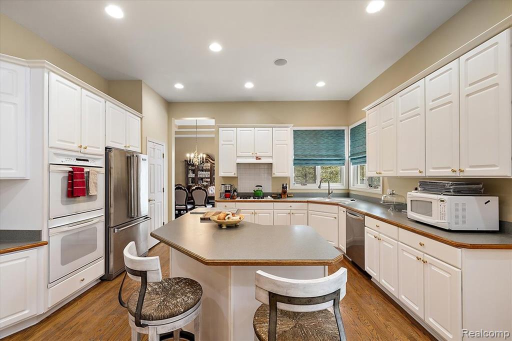 7108 Branford Court, West Bloomfield, MI — Photo 19