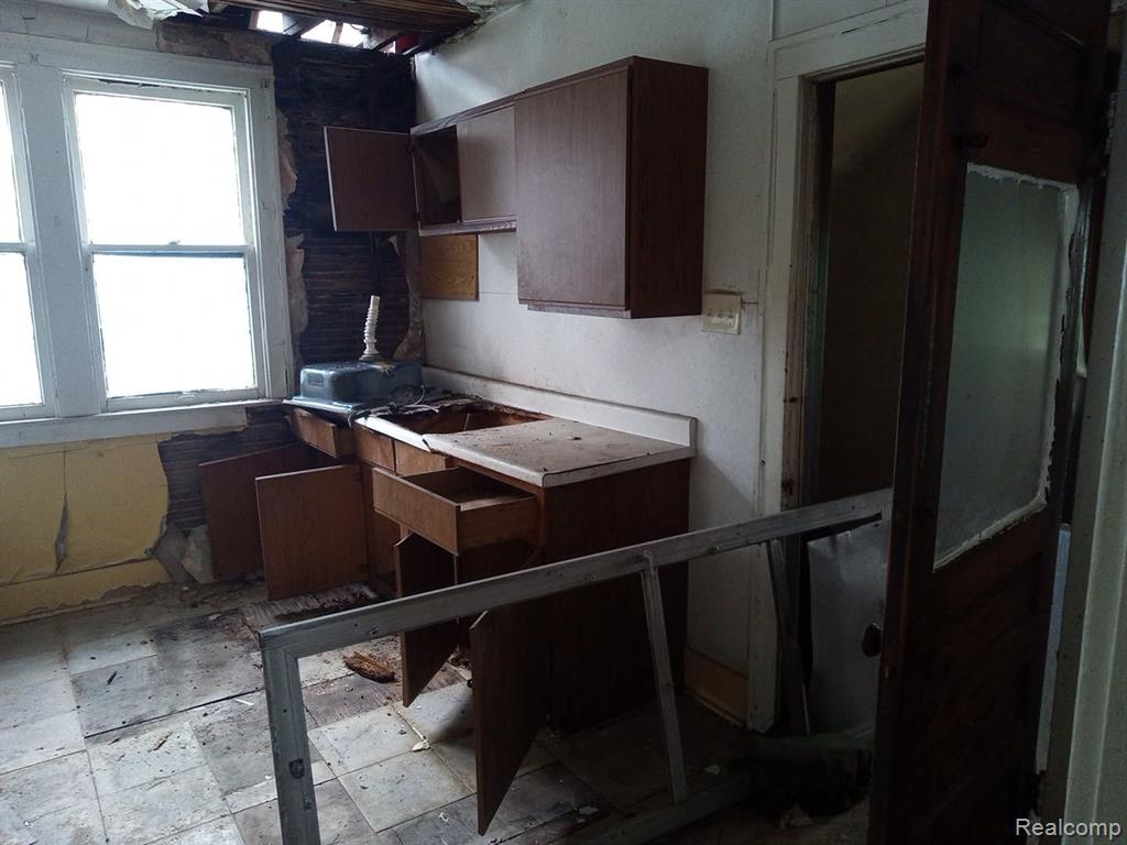 7477 PRAIRIE Street, Detroit, MI 48210 — Photo 19