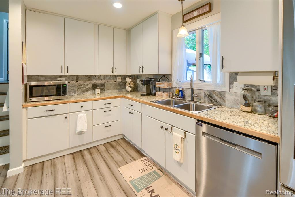 9404 E Lippincott Boulevard, Davison, MI 48423 — Photo 9
