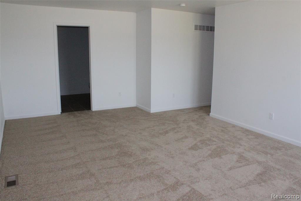 58175 KINCAID Street, New Haven, MI 48048 — Photo 31