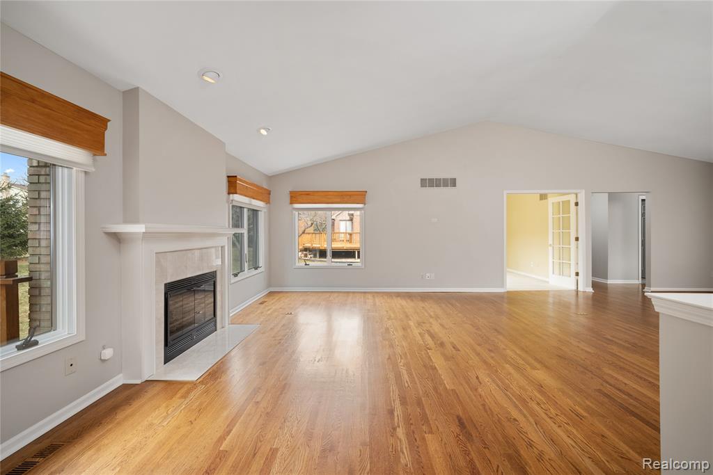 16807 Country Knoll Drive, Northville, MI 48168 — Photo 4
